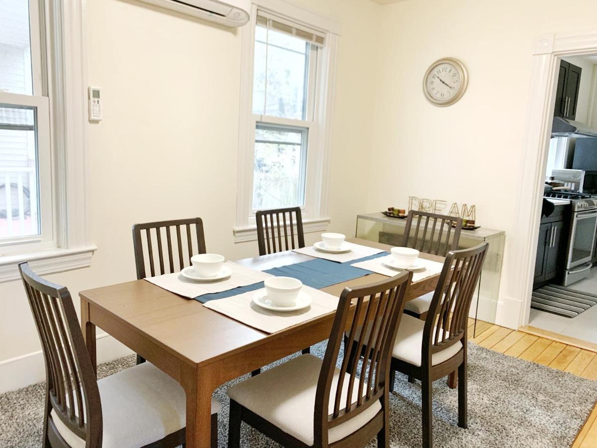 4 Bedroom Condo At Harvard Square And Harvard University Кеймбридж Екстериор снимка